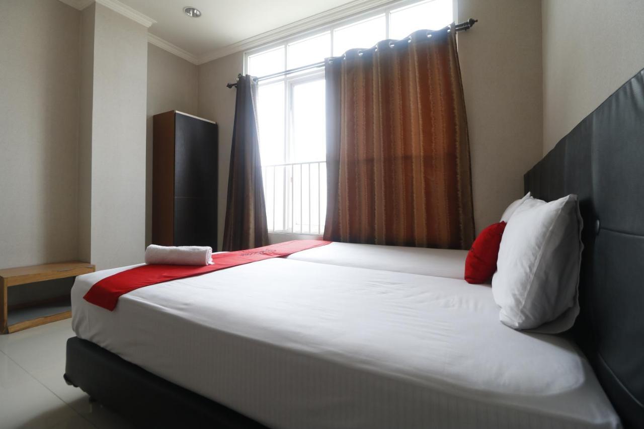Hotel Reddoorz @ Ranotana Manado Extérieur photo